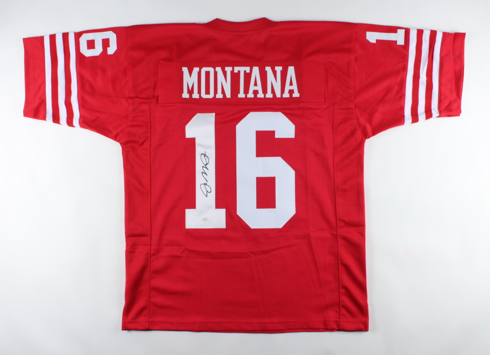 Joe Montana Signed Jersey (JSA COA) at PristineAuction.com Joe Montana Signed Jersey (JSA COA) at PristineAuction.com