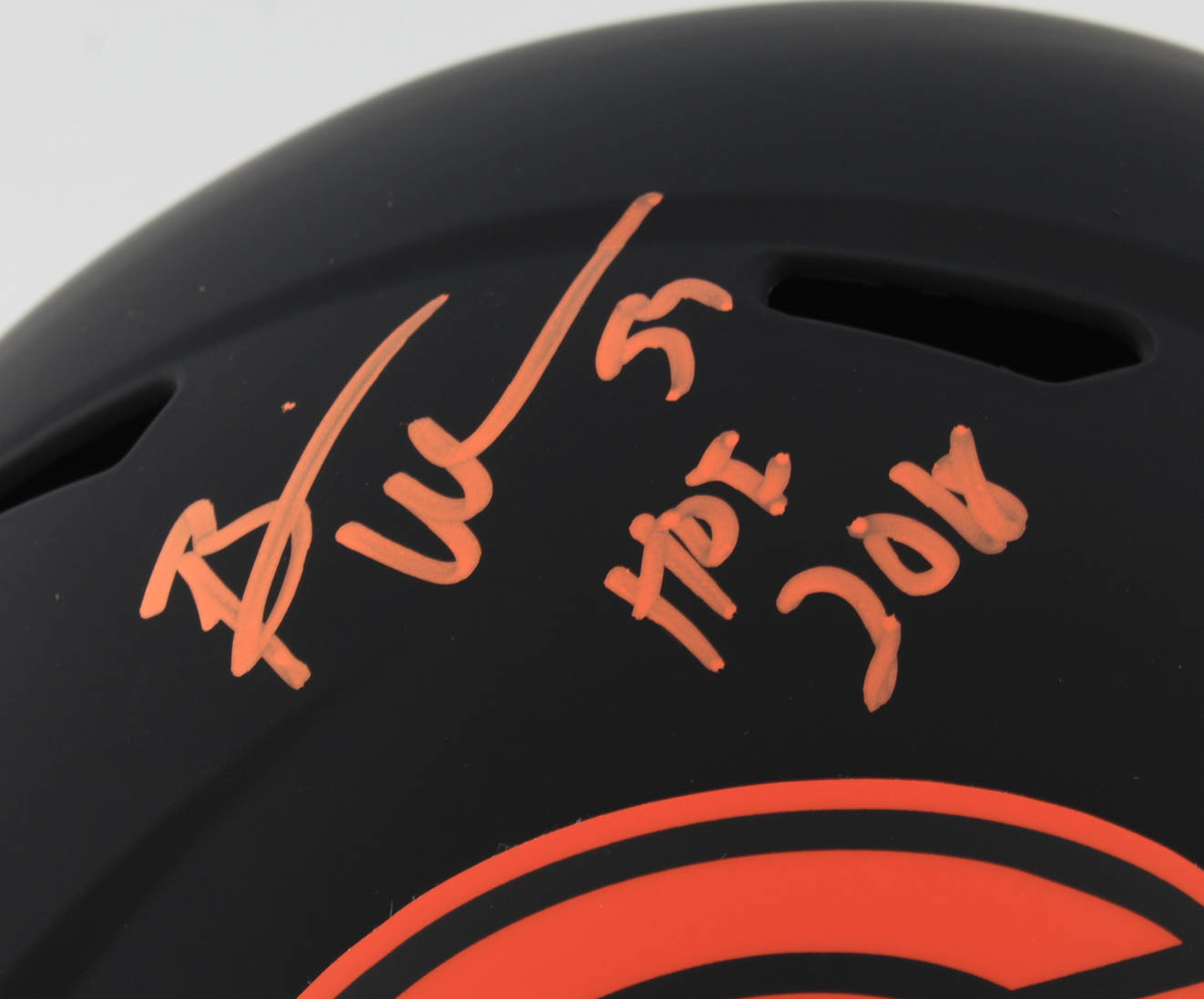 Brian Urlacher Signed Bears Full-Size Eclipse Alternate Speed Helmet Inscribed "HOF 2018" (Beckett COA) at PristineAuction.com Brian Urlacher Signed Bears Full-Size Eclipse Alternate Speed Helmet Inscribed "HOF 2018" (Beckett COA) at PristineAuction.com