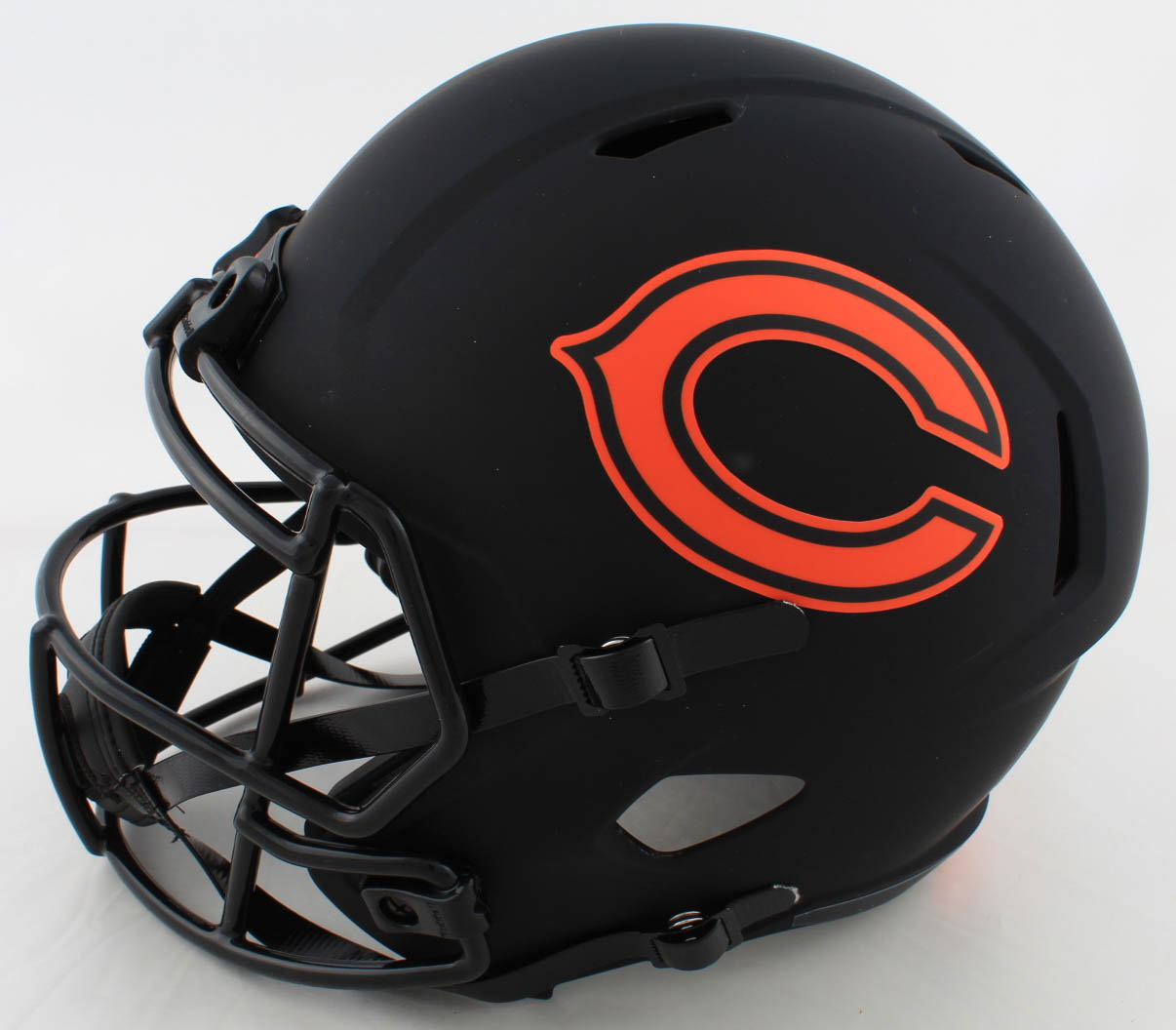 Brian Urlacher Signed Bears Full-Size Eclipse Alternate Speed Helmet Inscribed "HOF 2018" (Beckett COA) at PristineAuction.com Brian Urlacher Signed Bears Full-Size Eclipse Alternate Speed Helmet Inscribed "HOF 2018" (Beckett COA) at PristineAuction.com