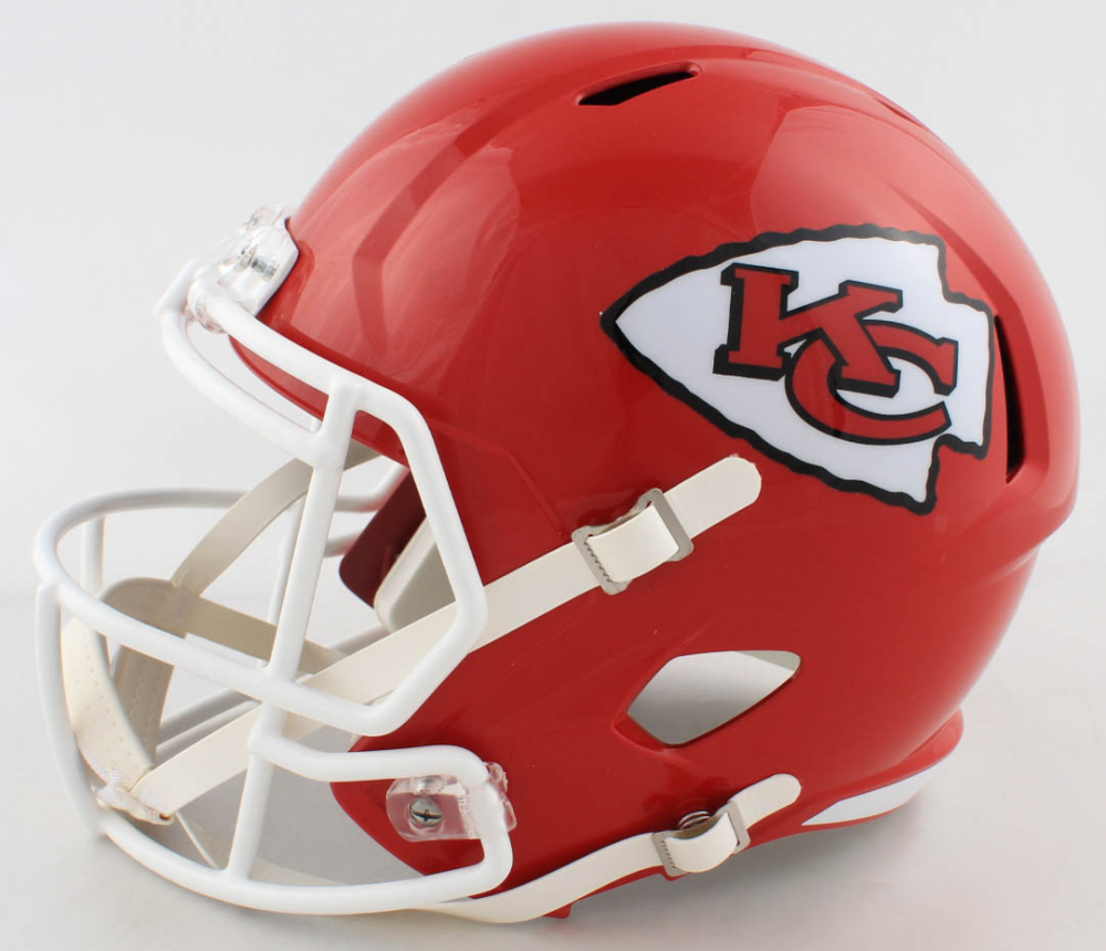 Tyreek Hill Signed Chiefs Full-Size Speed Helmet (Beckett COA) at PristineAuction.com Tyreek Hill Signed Chiefs Full-Size Speed Helmet (Beckett COA) at PristineAuction.com