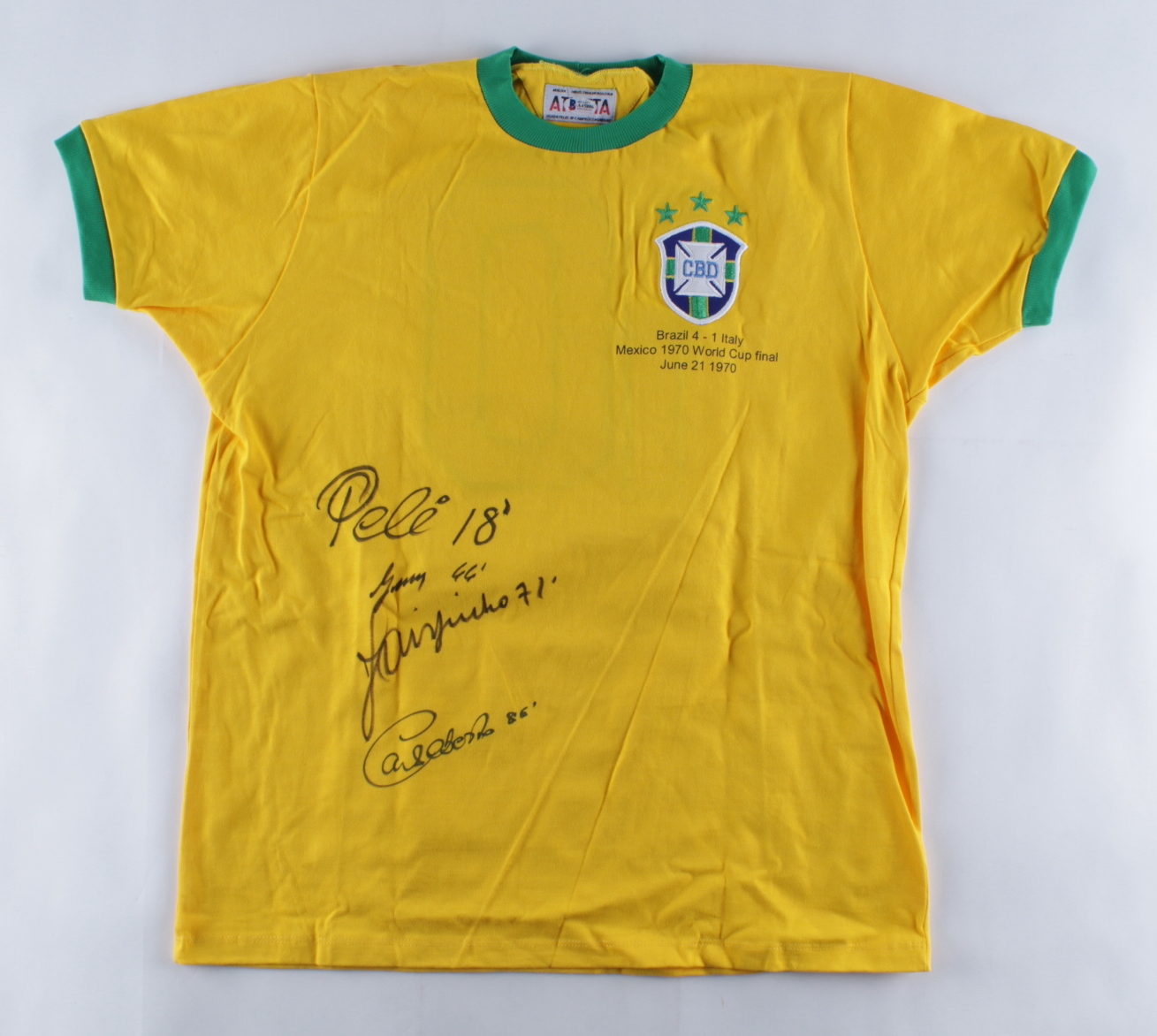 1970 Team Brazil Jersey Signed By (4) With Pele, Gerson, Jairzinho, & Carlos Alberto Torres (Beckett LOA) at PristineAuction.com 1970 Team Brazil Jersey Signed By (4) With Pele, Gerson, Jairzinho, & Carlos Alberto Torres (Beckett LOA) at PristineAuction.com