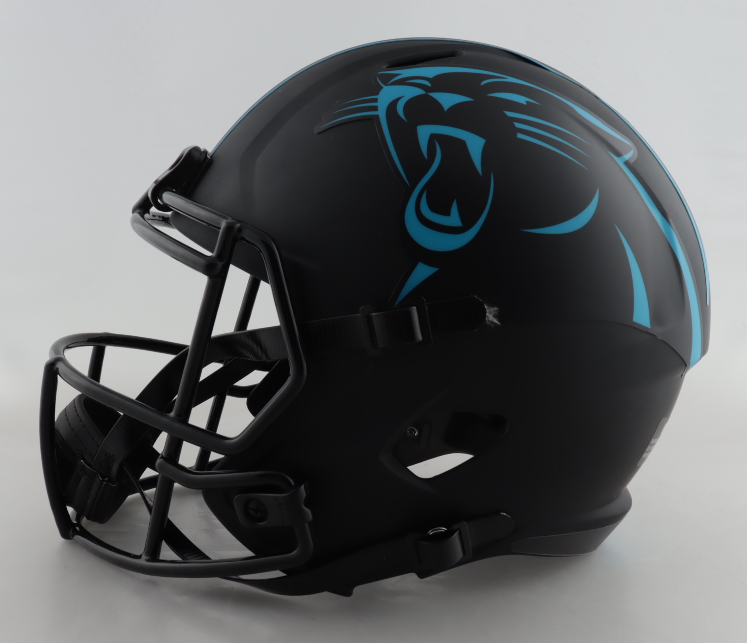 Christian McCaffrey Signed Panthers Eclipse Alternate Speed Full-Size Helmet (Beckett COA) at PristineAuction.com Christian McCaffrey Signed Panthers Eclipse Alternate Speed Full-Size Helmet (Beckett COA) at PristineAuction.com