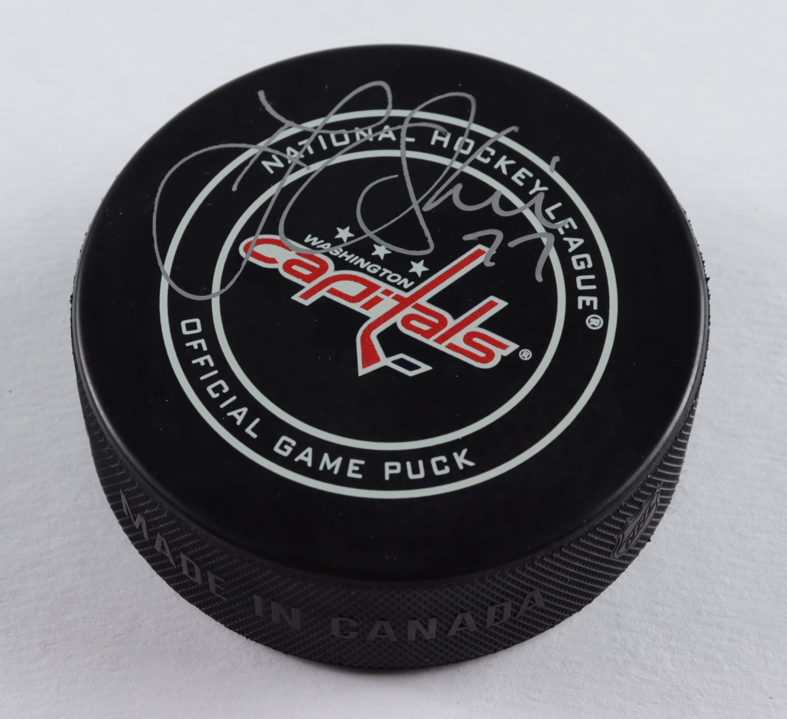 T. J. Oshie Signed Capitals Logo Hockey Puck (Beckett COA) at PristineAuction.com T. J. Oshie Signed Capitals Logo Hockey Puck (Beckett COA) at PristineAuction.com