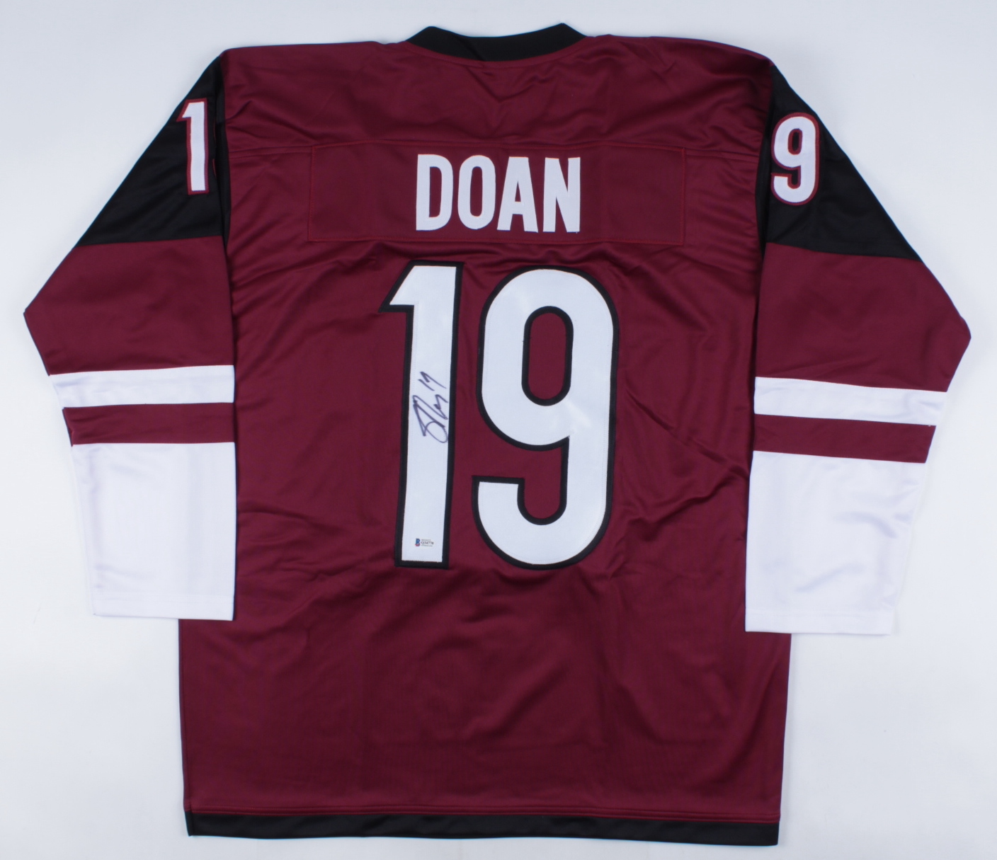 Shane Doan Signed Captain's Jersey (Beckett) at PristineAuction.com Shane Doan Signed Captain's Jersey (Beckett) at PristineAuction.com