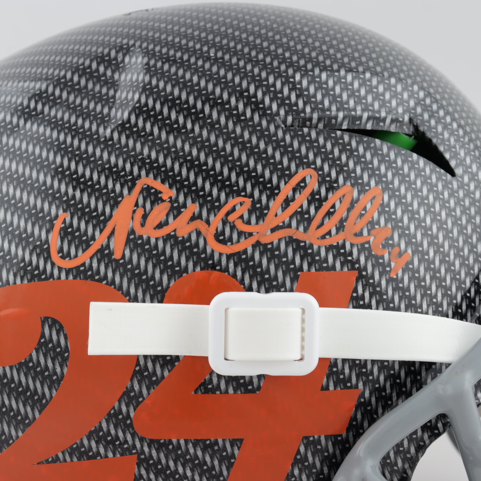 Nick Chubb Signed Full-Size Authentic On-Field Hydro-Dipped Vengeance Helmet (Beckett COA) at PristineAuction.com Nick Chubb Signed Full-Size Authentic On-Field Hydro-Dipped Vengeance Helmet (Beckett COA) at PristineAuction.com