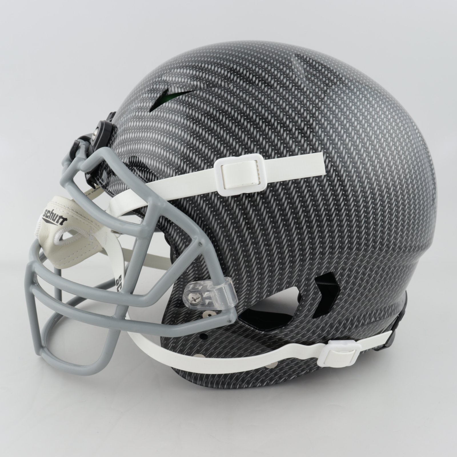 Nick Chubb Signed Full-Size Authentic On-Field Hydro-Dipped Vengeance Helmet (Beckett COA) at PristineAuction.com Nick Chubb Signed Full-Size Authentic On-Field Hydro-Dipped Vengeance Helmet (Beckett COA) at PristineAuction.com