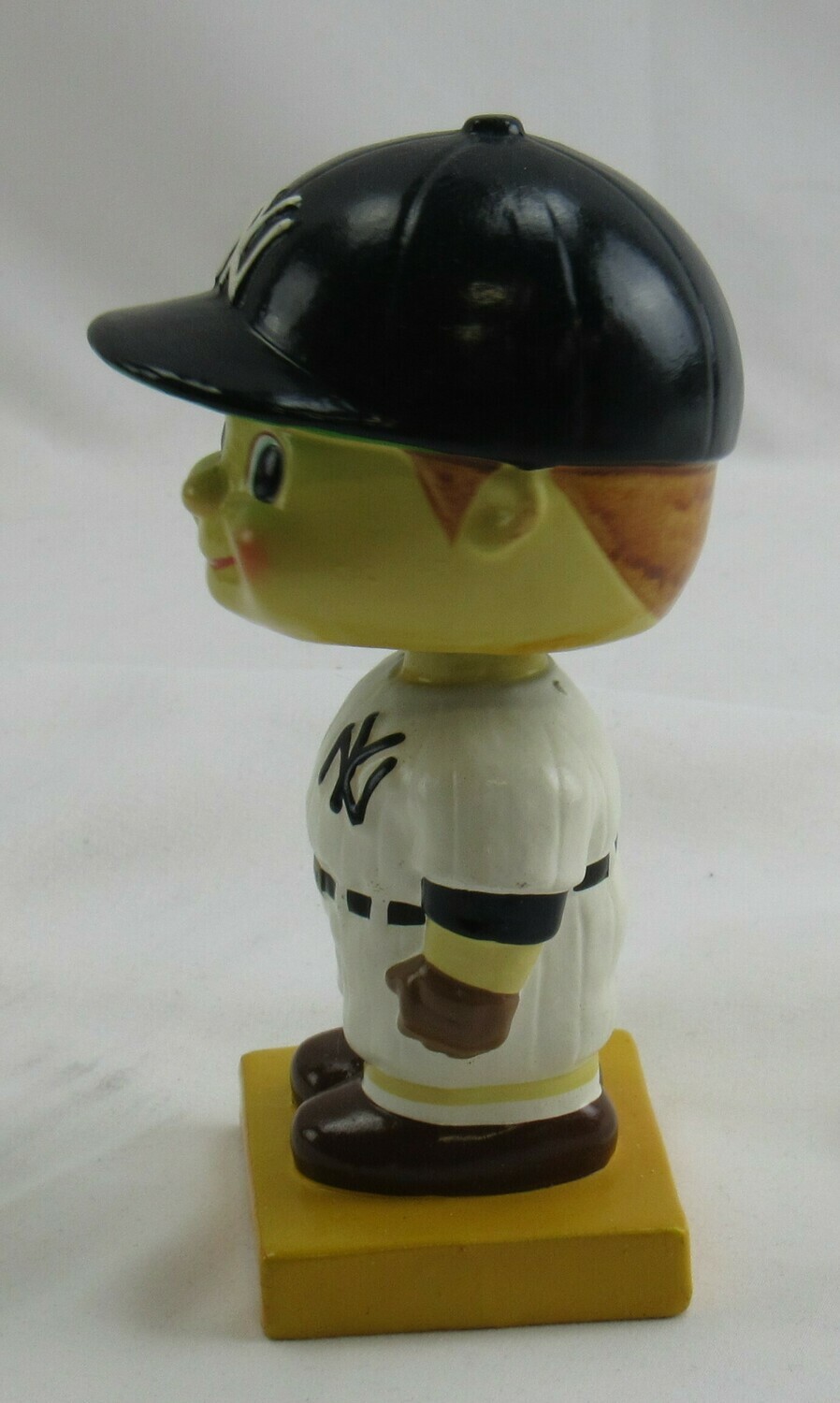 Vintage 1960s Yankees Bobblehead at PristineAuction.com Vintage 1960s Yankees Bobblehead at PristineAuction.com