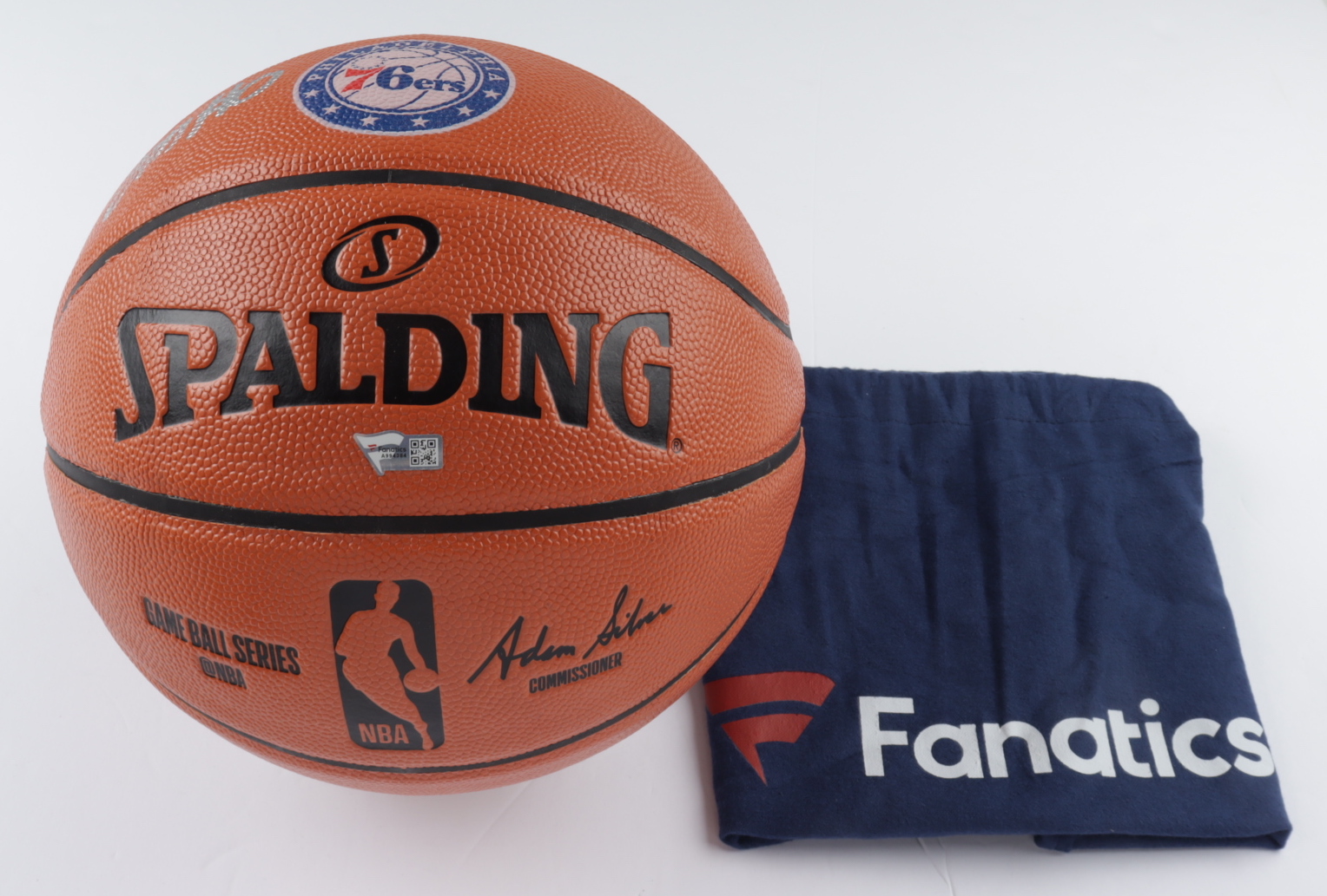 Tyrese Maxey Signed 76ers Logo NBA Game Ball Series Basketball (Fanatics Hologram) (See Description) at PristineAuction.com Tyrese Maxey Signed 76ers Logo NBA Game Ball Series Basketball (Fanatics Hologram) (See Description) at PristineAuction.com