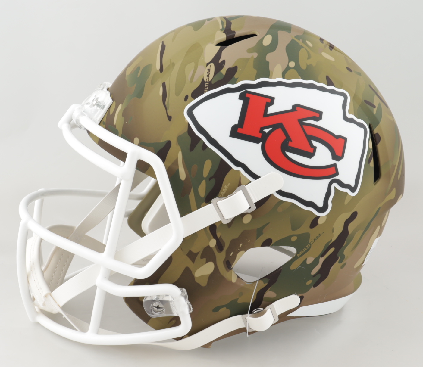 Tyreek Hill Signed Chiefs Full-Size Camo Alternate Speed Helmet Inscribed "Cheetah" (JSA COA) at PristineAuction.com Tyreek Hill Signed Chiefs Full-Size Camo Alternate Speed Helmet Inscribed "Cheetah" (JSA COA) at PristineAuction.com