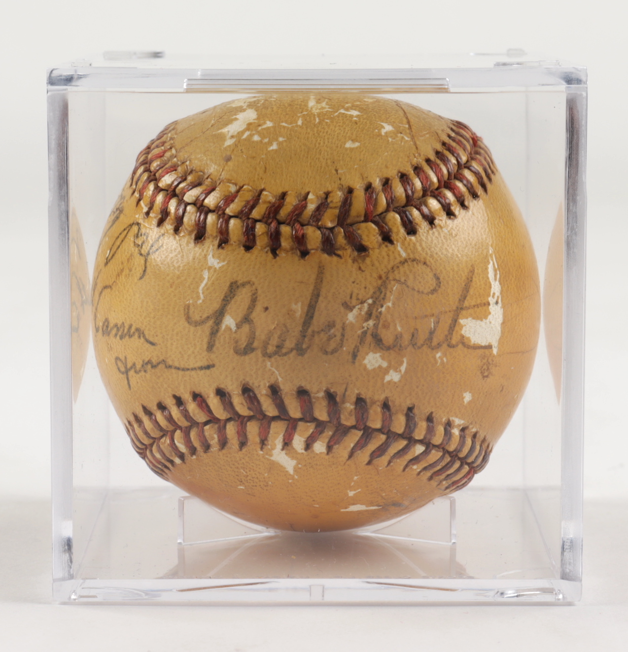 Babe Ruth Signed Baseball (JSA LOA) at PristineAuction.com Babe Ruth Signed Baseball (JSA LOA) at PristineAuction.com