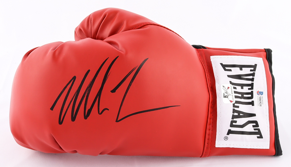 Mike Tyson Signed Everlast Boxing Glove (Beckett COA & Fiterman Sports Hologram) at PristineAuction.com Mike Tyson Signed Everlast Boxing Glove (Beckett COA & Fiterman Sports Hologram) at PristineAuction.com