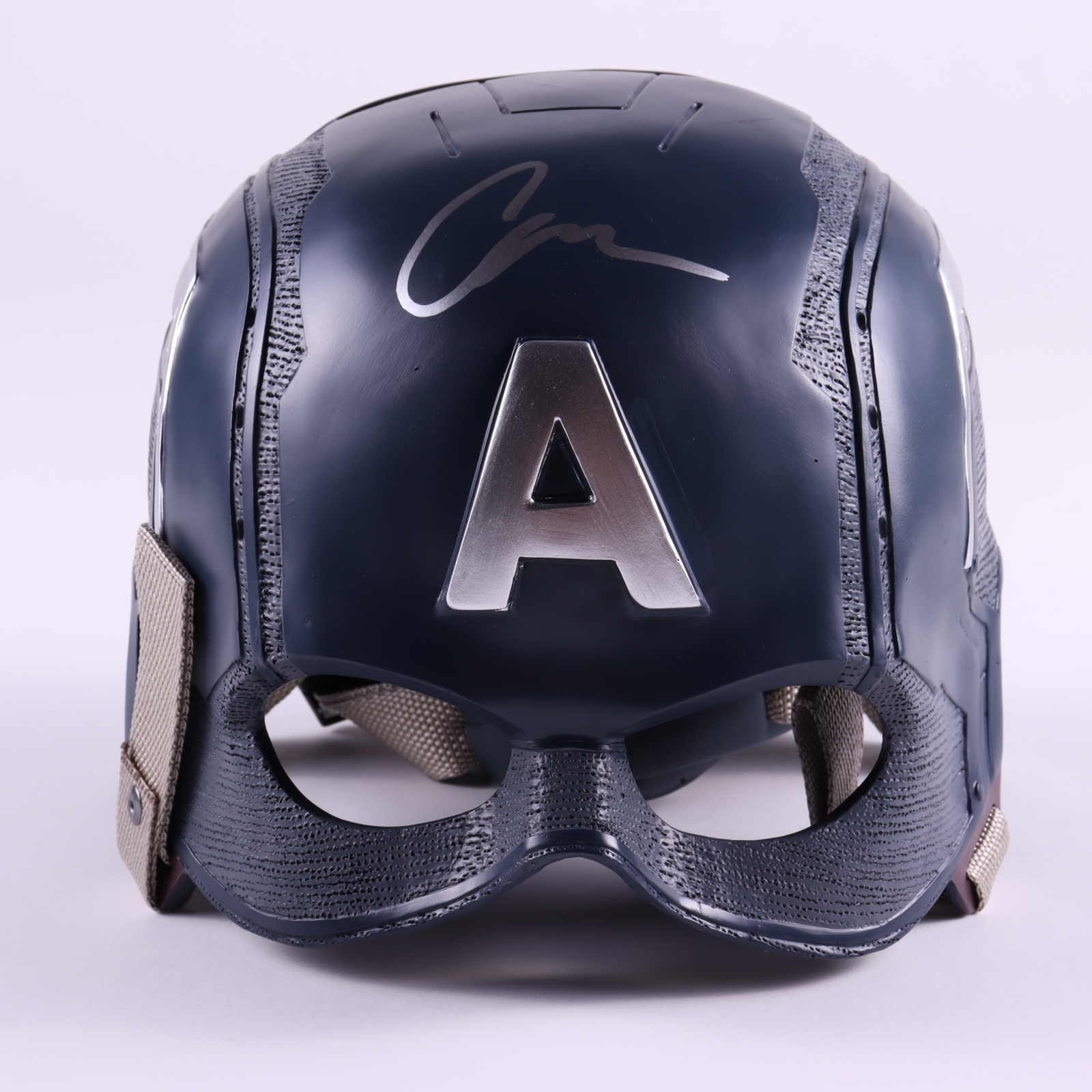Chris Evans Signed "Captain America" Full-Size Movie Replica Helmet (Beckett Hologram) at PristineAuction.com Chris Evans Signed "Captain America" Full-Size Movie Replica Helmet (Beckett Hologram) at PristineAuction.com