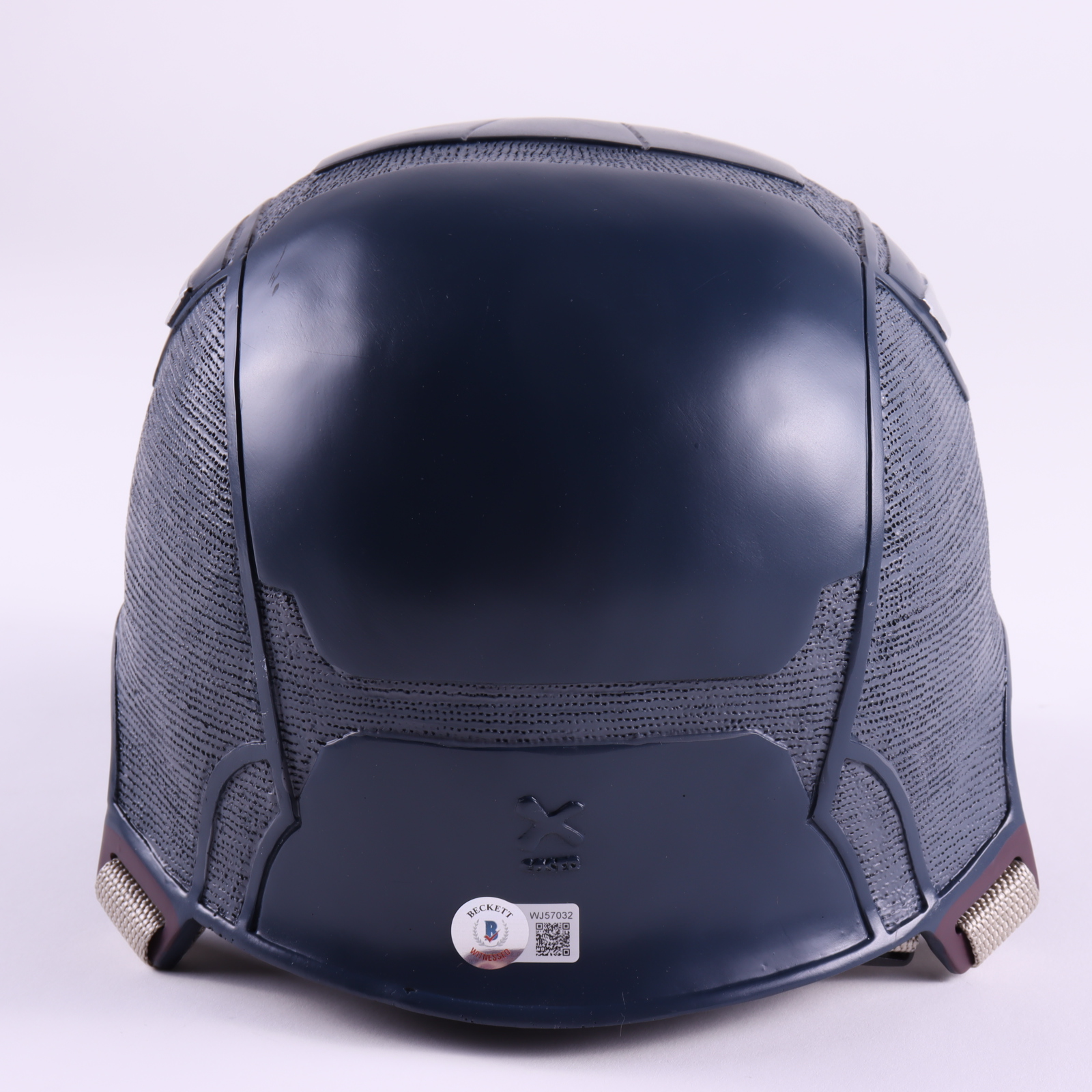 Chris Evans Signed "Captain America" Full-Size Movie Replica Helmet (Beckett Hologram) at PristineAuction.com Chris Evans Signed "Captain America" Full-Size Movie Replica Helmet (Beckett Hologram) at PristineAuction.com