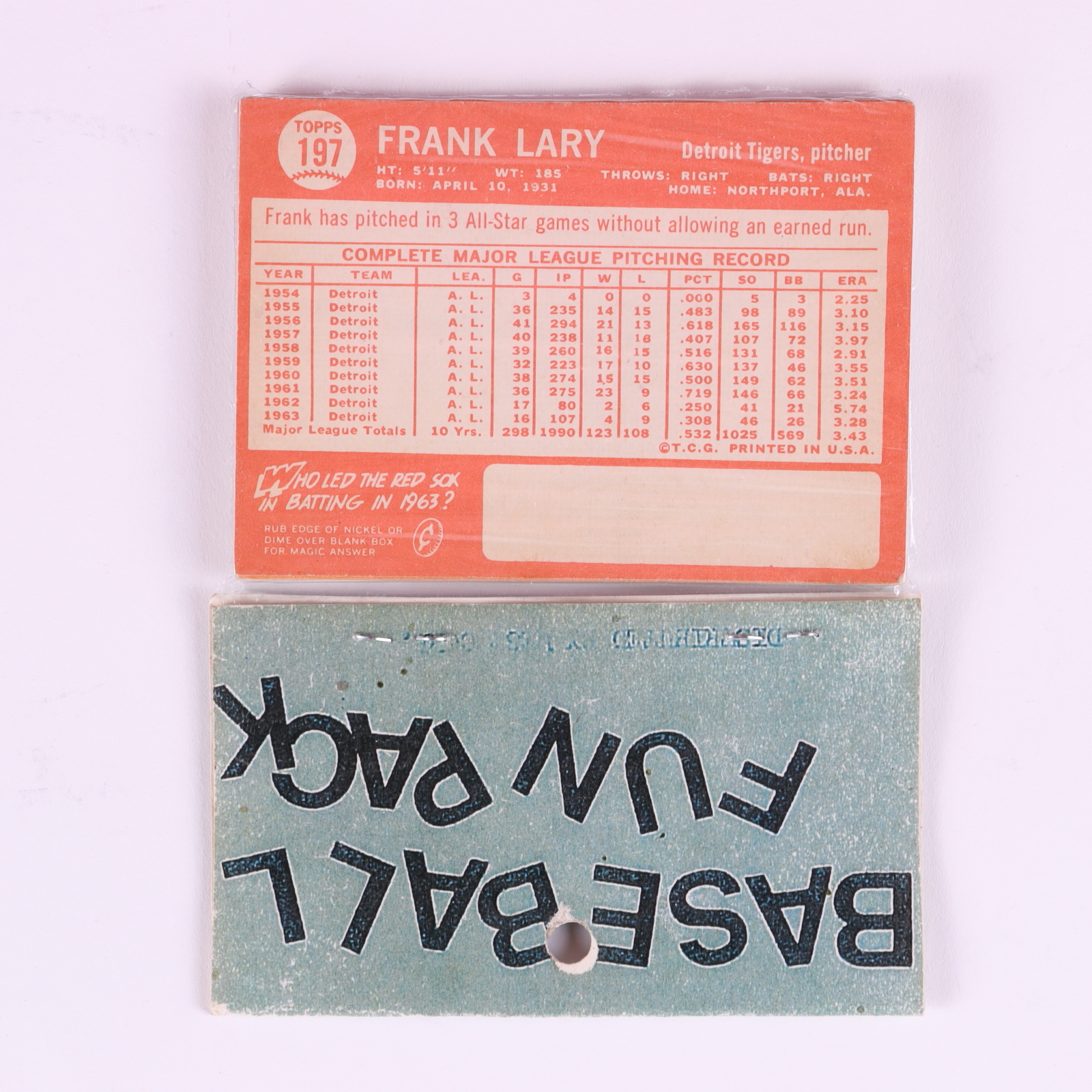 1964 Topps Baseball Card Fun Pack with (10) Cards (See Description) at PristineAuction.com 1964 Topps Baseball Card Fun Pack with (10) Cards (See Description) at PristineAuction.com