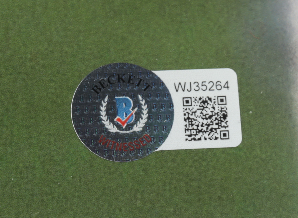 Harrison Smith Signed Notre Dame Fighting Irish 16x20 Photo (Beckett Hologram) at PristineAuction.com Harrison Smith Signed Notre Dame Fighting Irish 16x20 Photo (Beckett Hologram) at PristineAuction.com