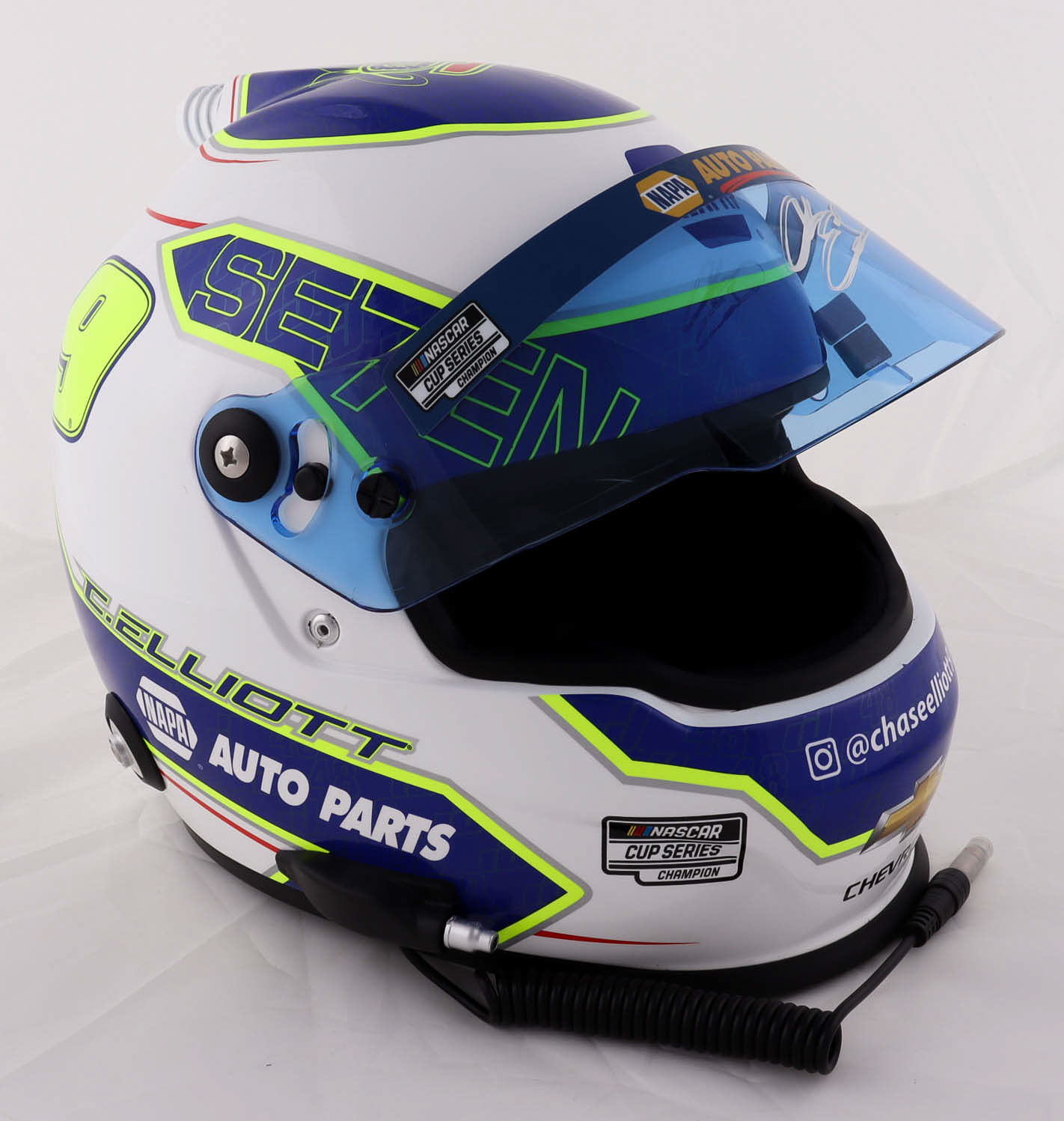 Chase Elliott Signed NASCAR NAPA 2020 Cup Series Champion Full-Size Helmet (Elliott COA & PA COA) at PristineAuction.com Chase Elliott Signed NASCAR NAPA 2020 Cup Series Champion Full-Size Helmet (Elliott COA & PA COA) at PristineAuction.com