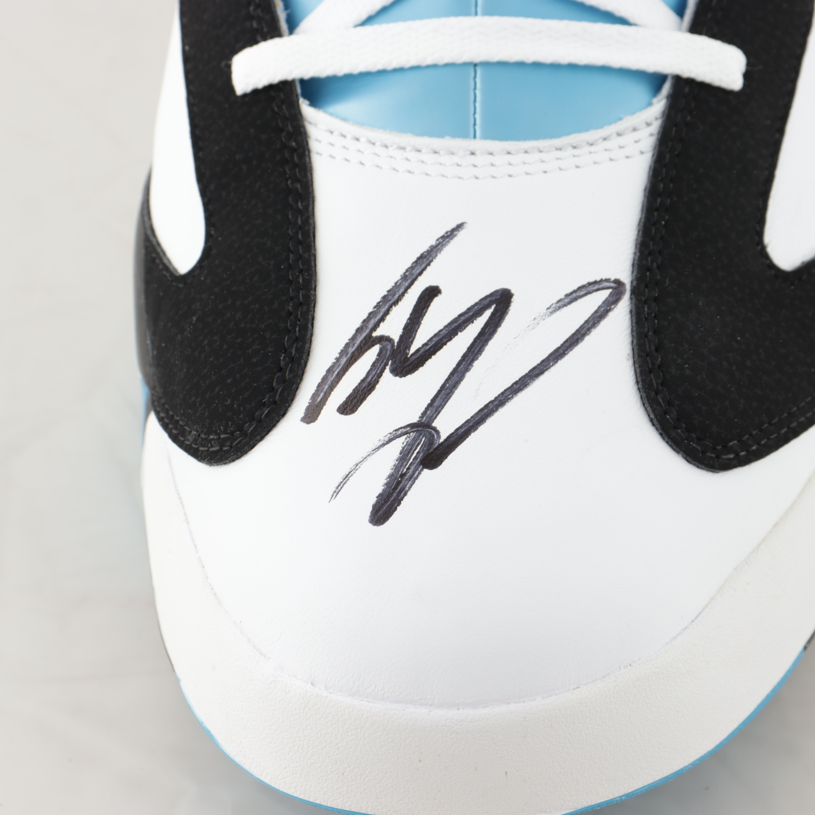 Shaquille O'Neal Signed Reebok “The Pump” Game Model Size 22 Basketball Shoe (Fanatics Hologram) at PristineAuction.com Shaquille O'Neal Signed Reebok “The Pump” Game Model Size 22 Basketball Shoe (Fanatics Hologram) at PristineAuction.com