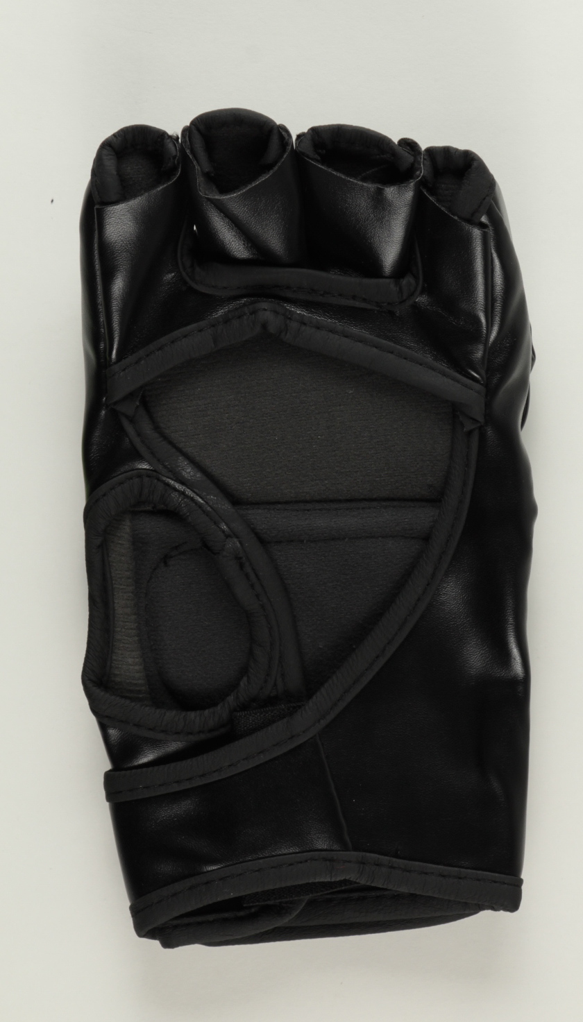 "Bullet" Valentina Shevchenko Signed UFC Glove Inscribed "Bullet" (PSA COA) at PristineAuction.com "Bullet" Valentina Shevchenko Signed UFC Glove Inscribed "Bullet" (PSA COA) at PristineAuction.com