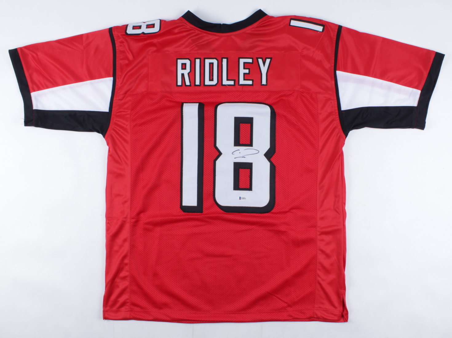 Calvin Ridley Signed Jersey (Beckett) at PristineAuction.com Calvin Ridley Signed Jersey (Beckett) at PristineAuction.com