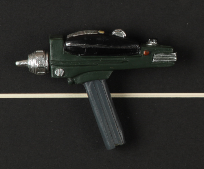 William Shatner Signed "Star Trek: The Original Series" 15x21 Custom Framed Display with Vintage Star Trek Prop Replica Taser & 23KT Gold Star Trek Card (JSA COA) at PristineAuction.com William Shatner Signed "Star Trek: The Original Series" 15x21 Custom Framed Display with Vintage Star Trek Prop Replica Taser & 23KT Gold Star Trek Card (JSA COA) at PristineAuction.com