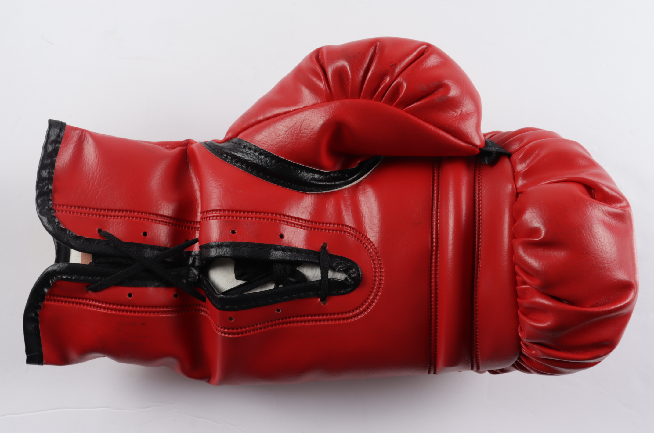 Max Schmeling Signed Everlast Boxing Glove Iscribed "All Good Wishes From" & "1990" (PSA COA) at PristineAuction.com Max Schmeling Signed Everlast Boxing Glove Iscribed "All Good Wishes From" & "1990" (PSA COA) at PristineAuction.com