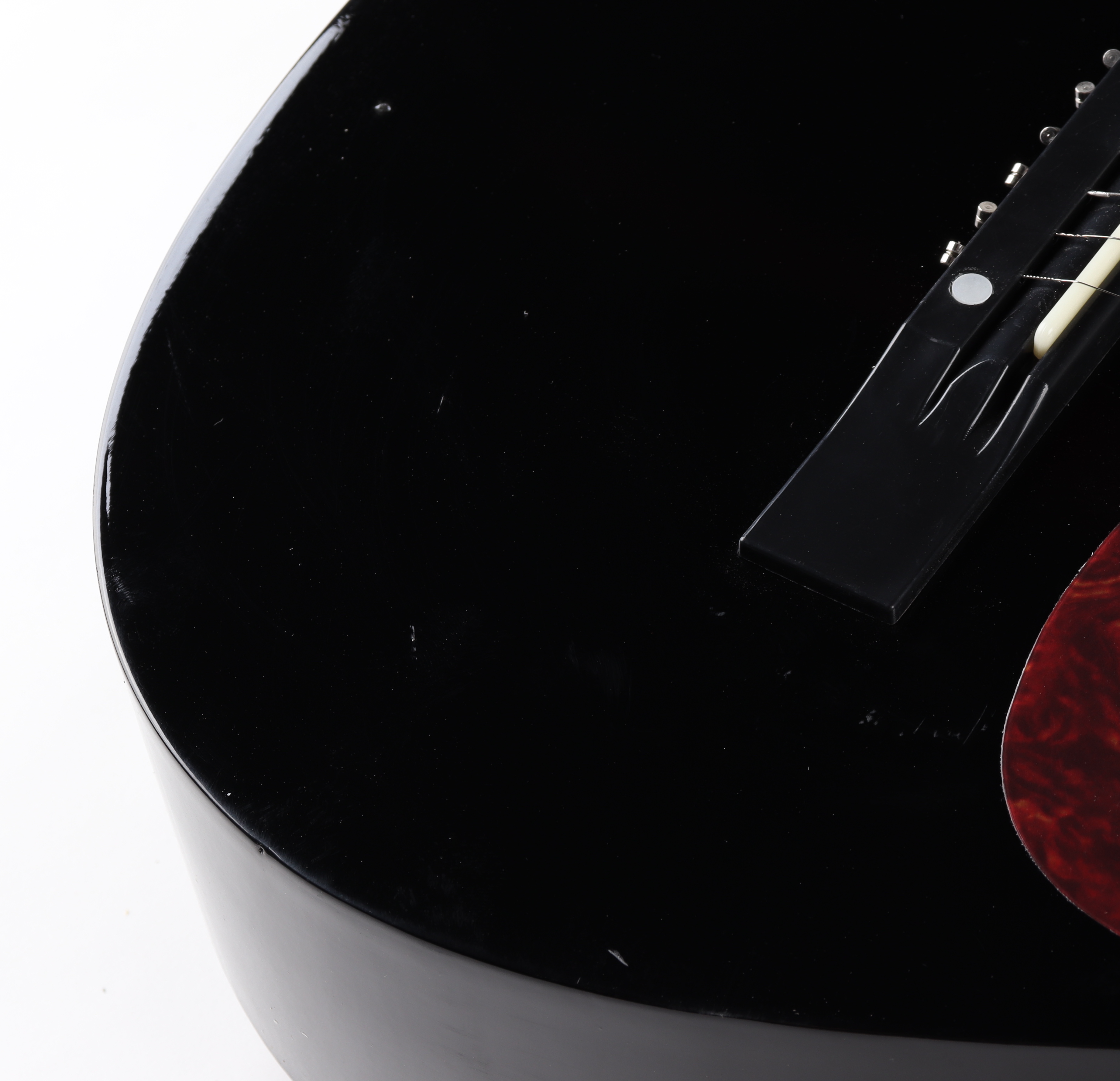 Lisa Loeb Signed 38" Acoustic Guitar (JSA) (See Description) at PristineAuction.com Lisa Loeb Signed 38" Acoustic Guitar (JSA) (See Description) at PristineAuction.com