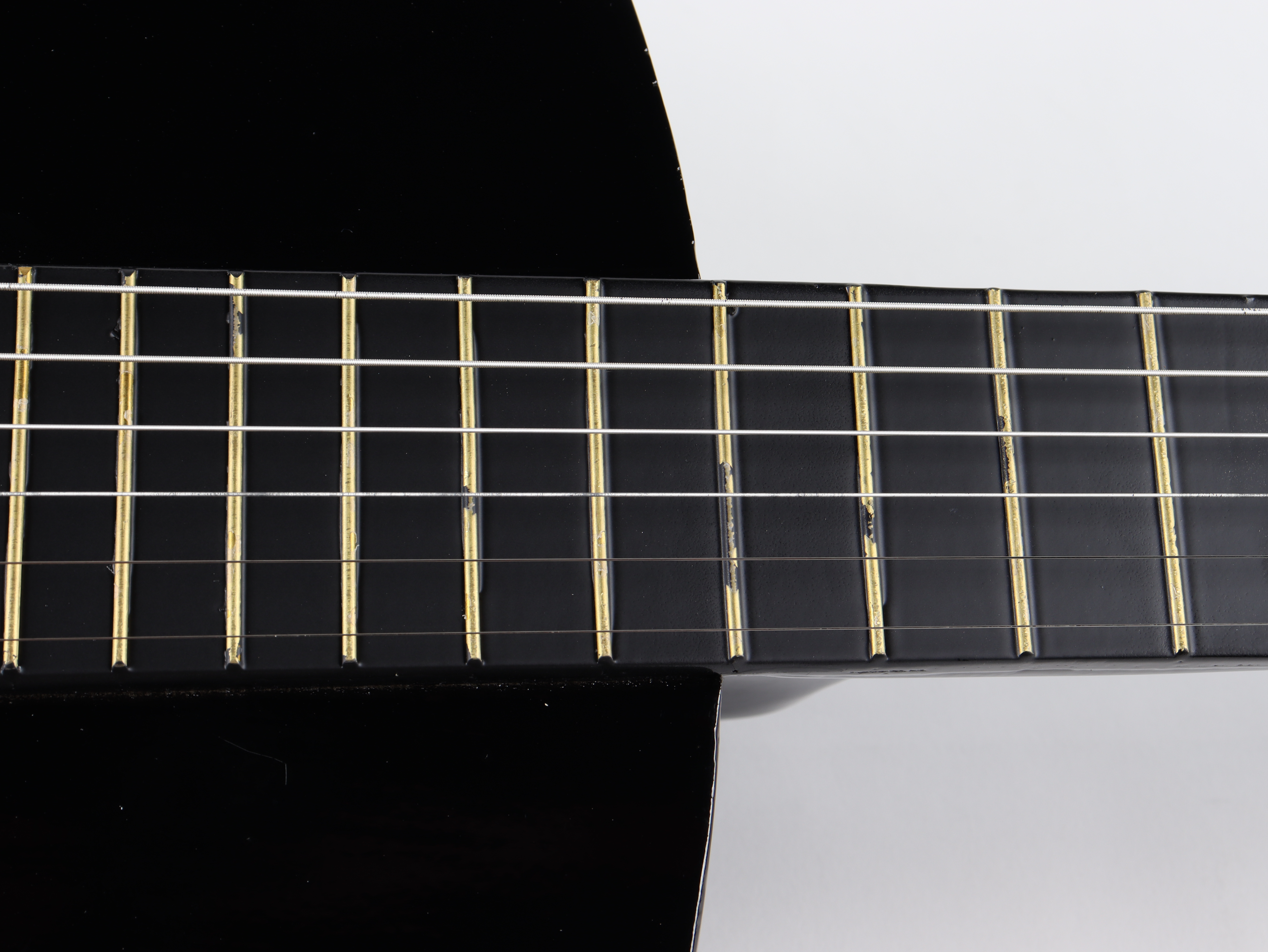 Lisa Loeb Signed 38" Acoustic Guitar (JSA) (See Description) at PristineAuction.com Lisa Loeb Signed 38" Acoustic Guitar (JSA) (See Description) at PristineAuction.com