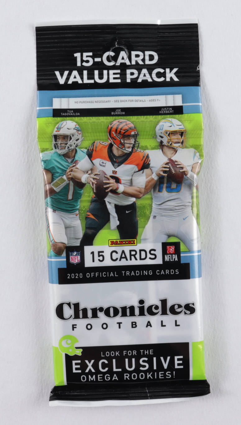 2020 Panini Chronicles Football Cello Pack with (15) Cards at PristineAuction.com 2020 Panini Chronicles Football Cello Pack with (15) Cards at PristineAuction.com