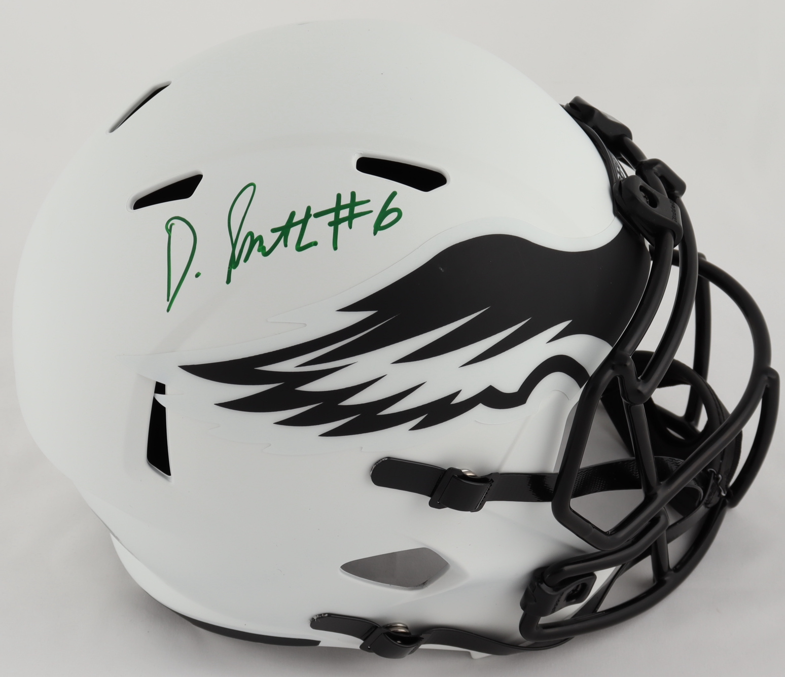 DeVonta Smith Signed Eagles Full-Size Lunar Eclipse Alternate Speed Helmet (Beckett Hologram) at PristineAuction.com DeVonta Smith Signed Eagles Full-Size Lunar Eclipse Alternate Speed Helmet (Beckett Hologram) at PristineAuction.com