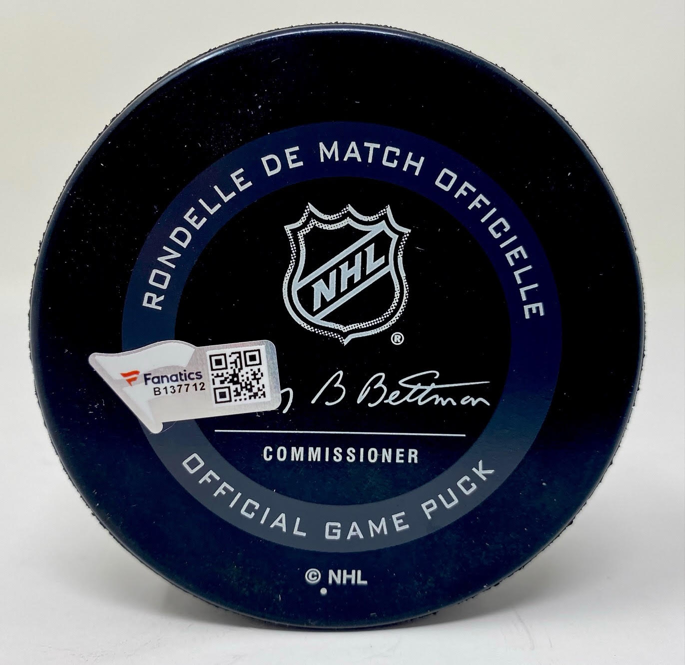 Leon Draisaitl Signed Oilers Logo Hockey Puck Inscribed "2020 Hart & Art Ross" (Fanatics Hologram) at PristineAuction.com Leon Draisaitl Signed Oilers Logo Hockey Puck Inscribed "2020 Hart & Art Ross" (Fanatics Hologram) at PristineAuction.com