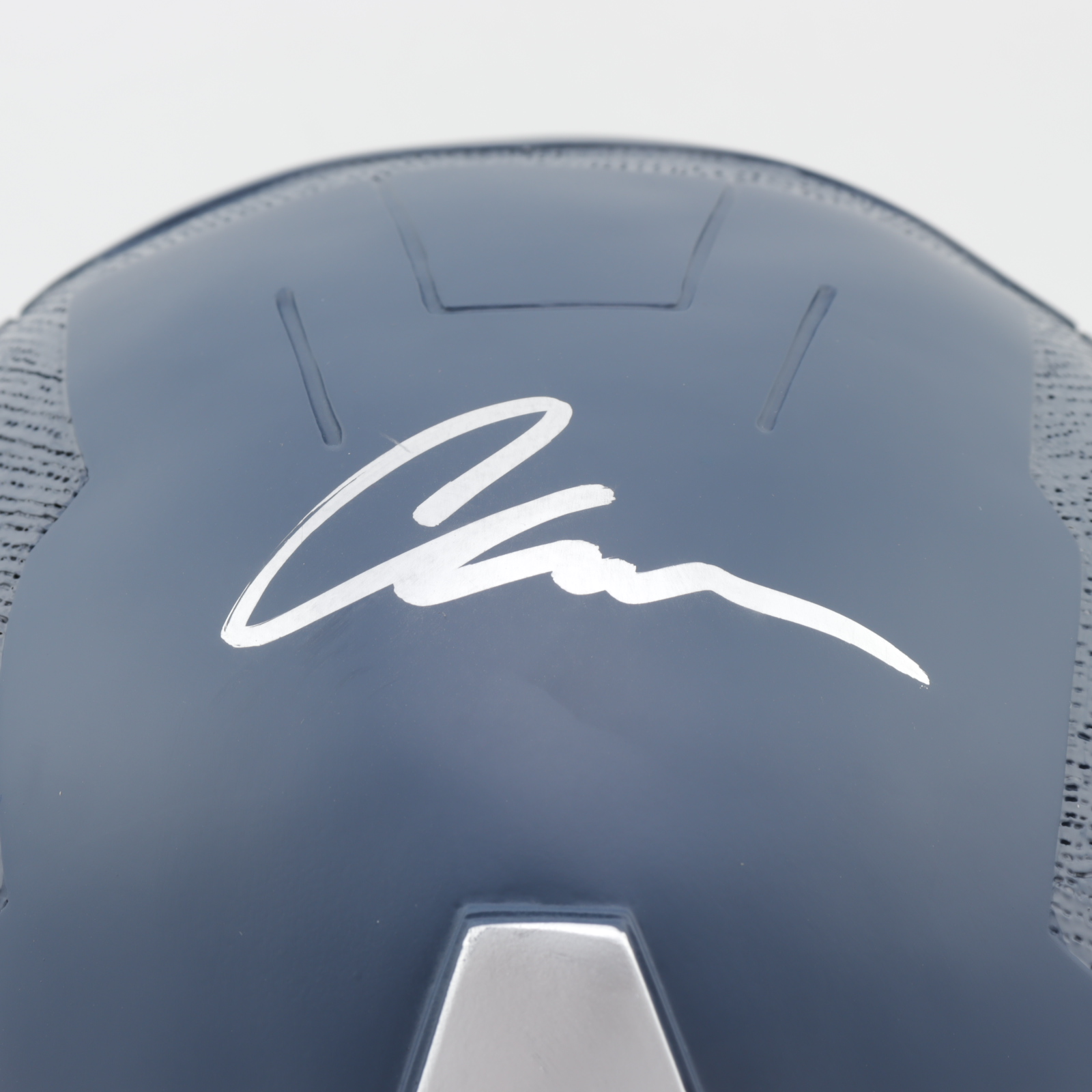 Chris Evans Signed "Captain America" Full-Size Movie Replica Helmet (Beckett Hologram) at PristineAuction.com Chris Evans Signed "Captain America" Full-Size Movie Replica Helmet (Beckett Hologram) at PristineAuction.com