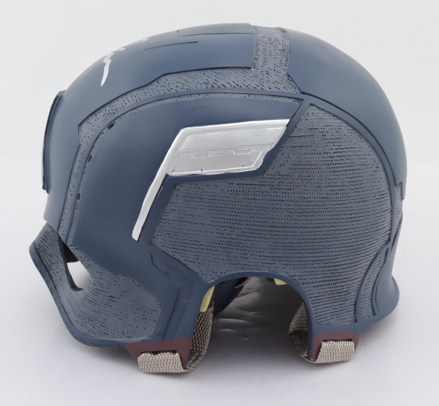 Chris Evans Signed "Captain America" Full-Size Movie Replica Helmet (Beckett Hologram) at PristineAuction.com Chris Evans Signed "Captain America" Full-Size Movie Replica Helmet (Beckett Hologram) at PristineAuction.com