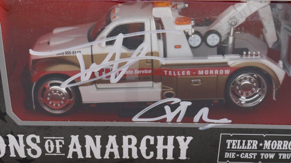Tommy Flanagan Signed "Sons of Anarchy" 124 DieCast Tow Truck