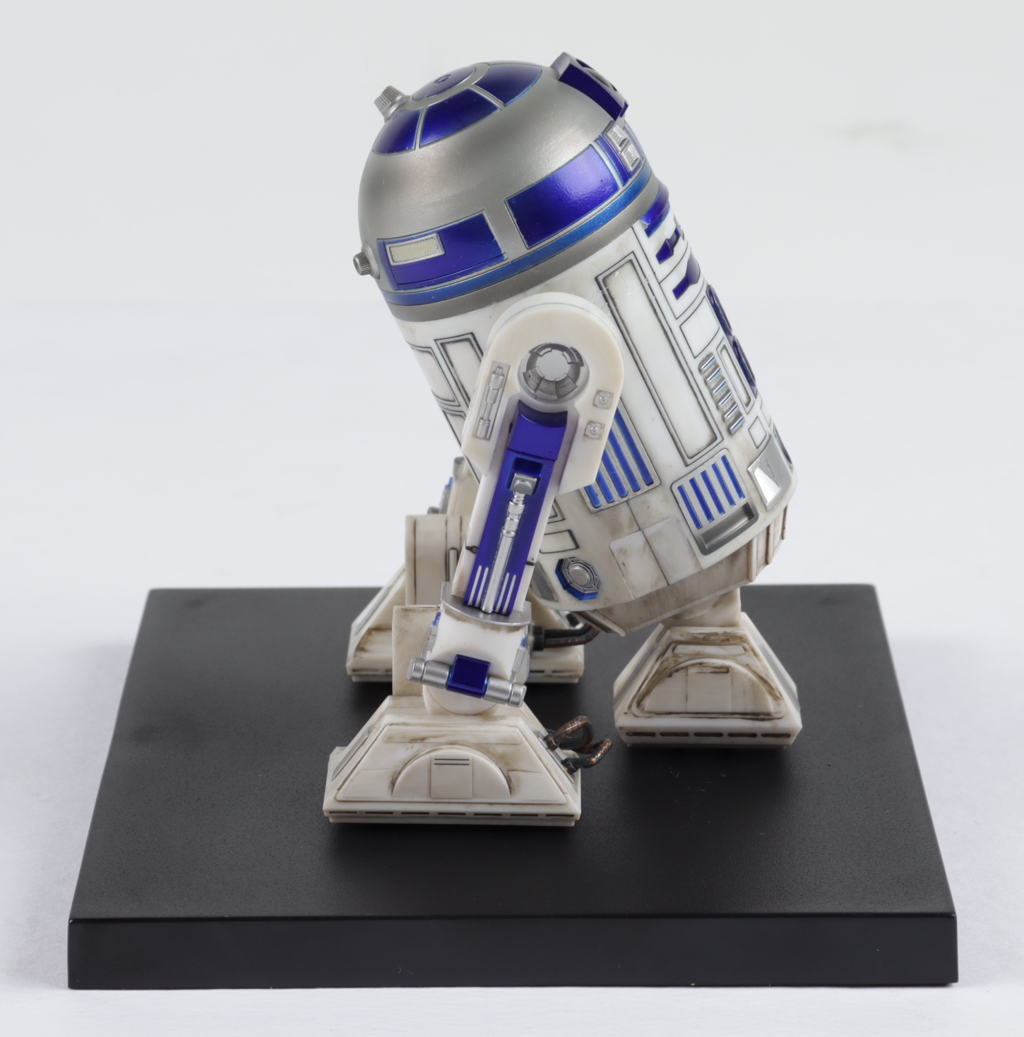 Set of (3) Kotobukiya Painted "Star Wars" C-3PO, R2-D2, & BB-8 Figures With Display Stand at PristineAuction.com Set of (3) Kotobukiya Painted "Star Wars" C-3PO, R2-D2, & BB-8 Figures With Display Stand at PristineAuction.com