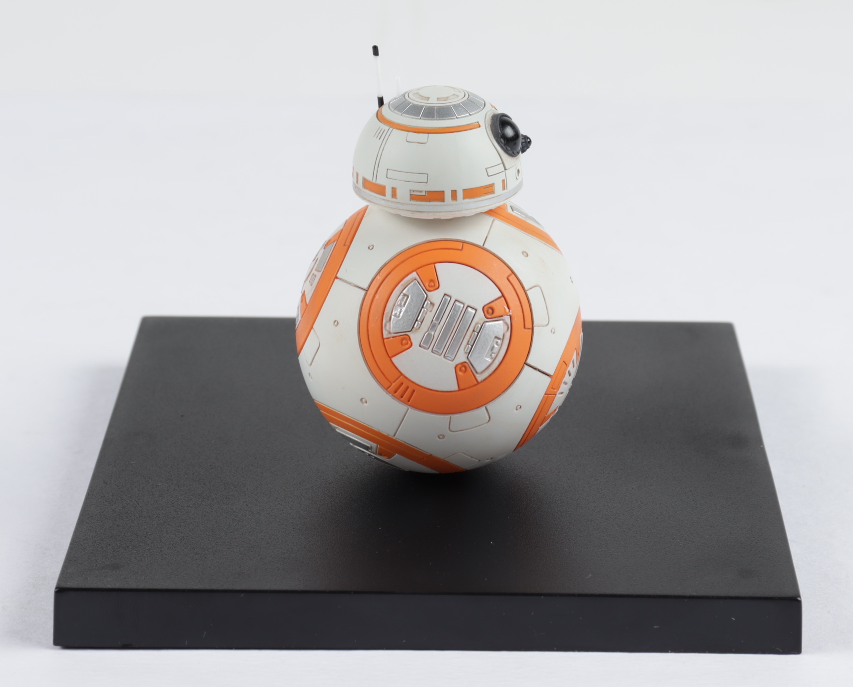 Set of (3) Kotobukiya Painted "Star Wars" C-3PO, R2-D2, & BB-8 Figures With Display Stand at PristineAuction.com Set of (3) Kotobukiya Painted "Star Wars" C-3PO, R2-D2, & BB-8 Figures With Display Stand at PristineAuction.com