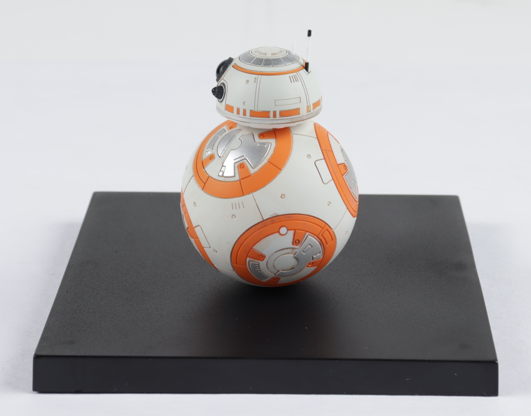 Set of (3) Kotobukiya Painted "Star Wars" C-3PO, R2-D2, & BB-8 Figures With Display Stand at PristineAuction.com Set of (3) Kotobukiya Painted "Star Wars" C-3PO, R2-D2, & BB-8 Figures With Display Stand at PristineAuction.com