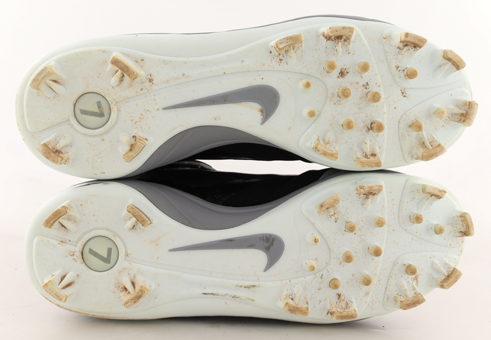 Cody Ross Signed Game-Used Pair of Nike Baseball Cleats Inscribed "Game Used" (Beckett Hologram) at PristineAuction.com Cody Ross Signed Game-Used Pair of Nike Baseball Cleats Inscribed "Game Used" (Beckett Hologram) at PristineAuction.com