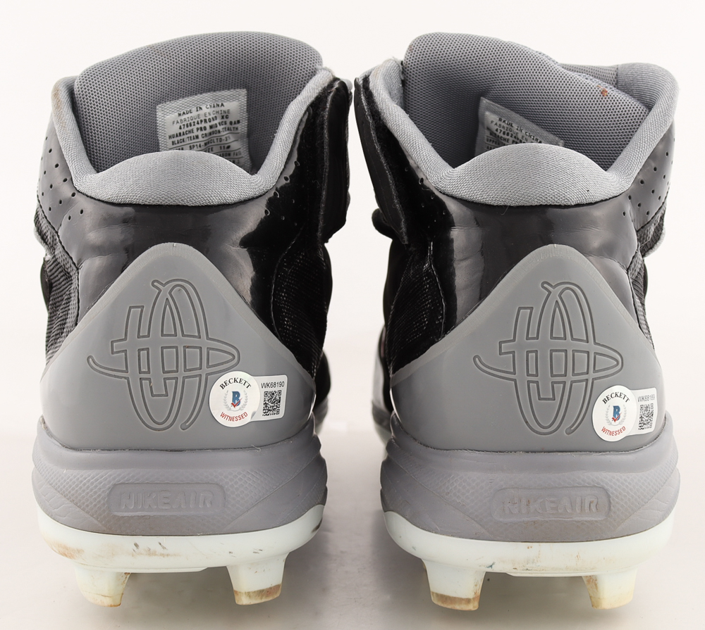 Cody Ross Signed Game-Used Pair of Nike Baseball Cleats Inscribed "Game Used" (Beckett Hologram) at PristineAuction.com Cody Ross Signed Game-Used Pair of Nike Baseball Cleats Inscribed "Game Used" (Beckett Hologram) at PristineAuction.com