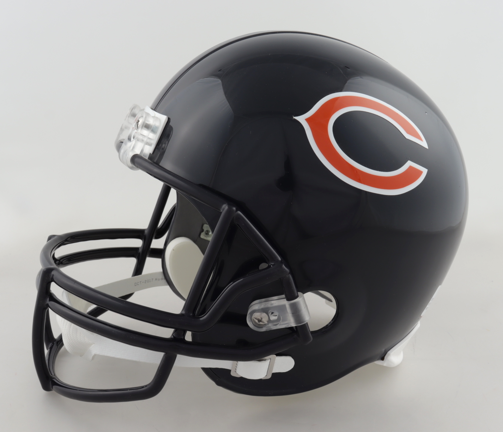 Brian Urlacher Signed Bears Full-Size Helmet (Schwartz Sports COA) at PristineAuction.com Brian Urlacher Signed Bears Full-Size Helmet (Schwartz Sports COA) at PristineAuction.com