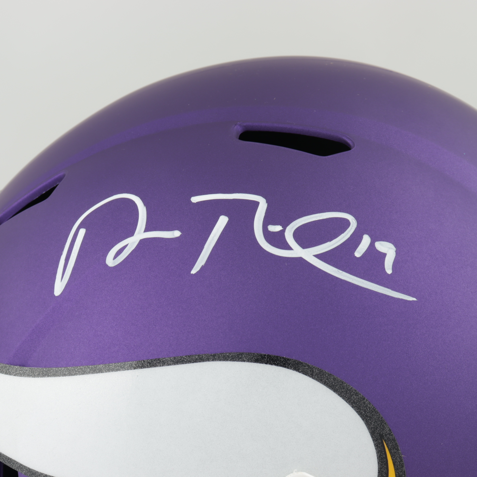 Adam Thielen Signed Vikings Full-Size Speed Helmet (Beckett Hologram) (See Description) at PristineAuction.com Adam Thielen Signed Vikings Full-Size Speed Helmet (Beckett Hologram) (See Description) at PristineAuction.com