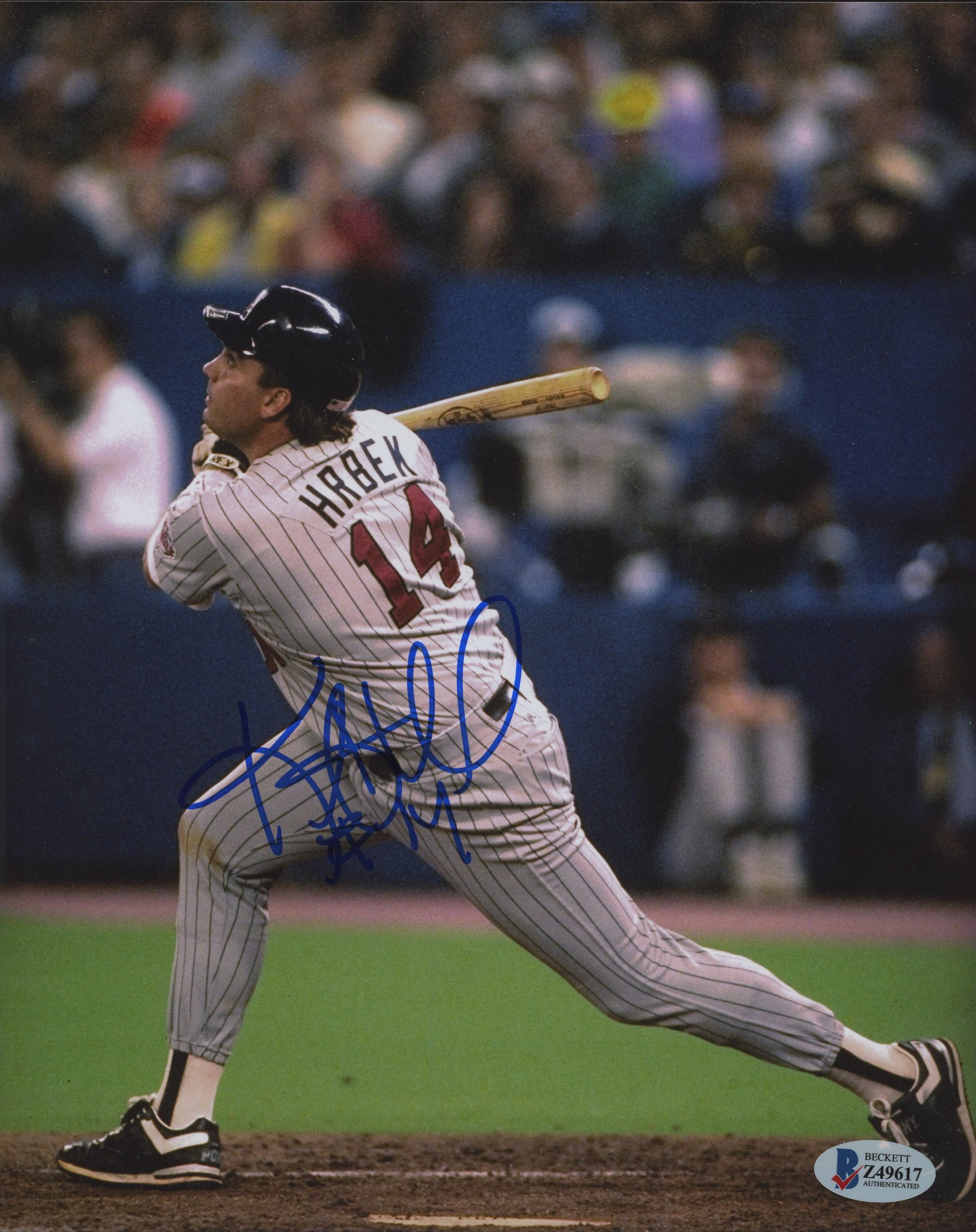 Kent Hrbek Signed Twins 8x10 Photo (Beckett COA) at PristineAuction.com Kent Hrbek Signed Twins 8x10 Photo (Beckett COA) at PristineAuction.com