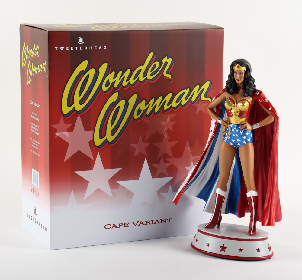 Wonder Woman - Lynda Carter - DC Comics Tweeterhead Limited Edition Cape Variant Maquette Statue at PristineAuction.com Wonder Woman - Lynda Carter - DC Comics Tweeterhead Limited Edition Cape Variant Maquette Statue at PristineAuction.com