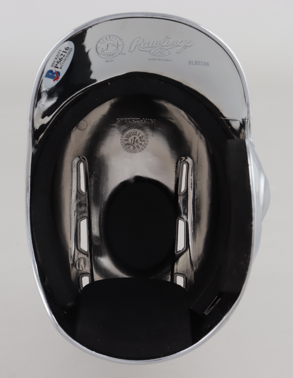 Ozzie Albies Signed Braves Chrome Batting Mini-Helmet Inscribed "Puchi" (Beckett Hologram) at PristineAuction.com Ozzie Albies Signed Braves Chrome Batting Mini-Helmet Inscribed "Puchi" (Beckett Hologram) at PristineAuction.com