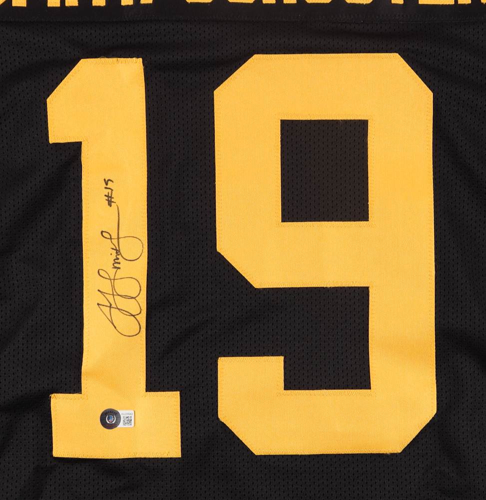 JuJu Smith-Schuster Signed Jersey (Beckett Hologram) at PristineAuction.com JuJu Smith-Schuster Signed Jersey (Beckett Hologram) at PristineAuction.com