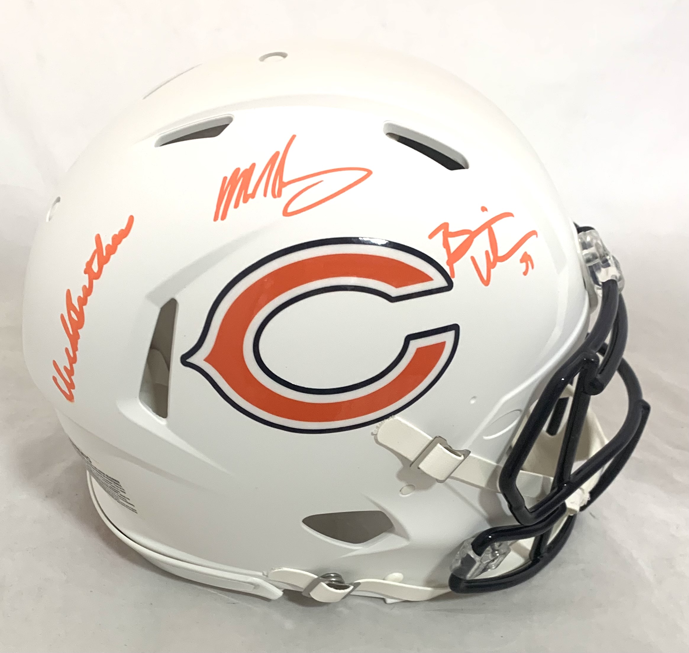 Dick Butkus, Mike Singletary & Brian Urlacher Signed Bears Full-Size Authentic On-Field Matte White Alternate Speed Helmet (Beckett Hologram) at PristineAuction.com Dick Butkus, Mike Singletary & Brian Urlacher Signed Bears Full-Size Authentic On-Field Matte White Alternate Speed Helmet (Beckett Hologram) at PristineAuction.com