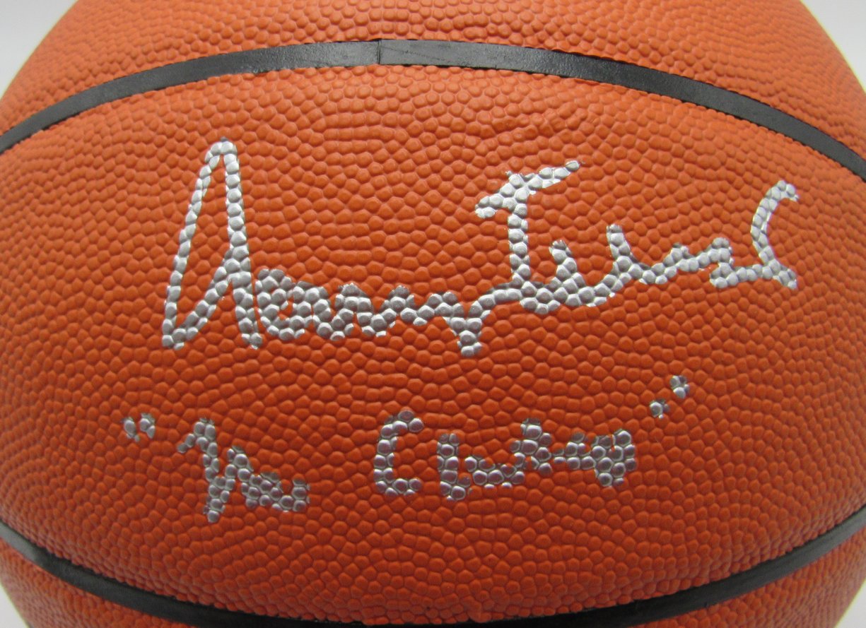 Jerry West Signed NBA Silver Series Basketball Inscribed "Mr. Clutch" (PSA) at PristineAuction.com Jerry West Signed NBA Silver Series Basketball Inscribed "Mr. Clutch" (PSA) at PristineAuction.com