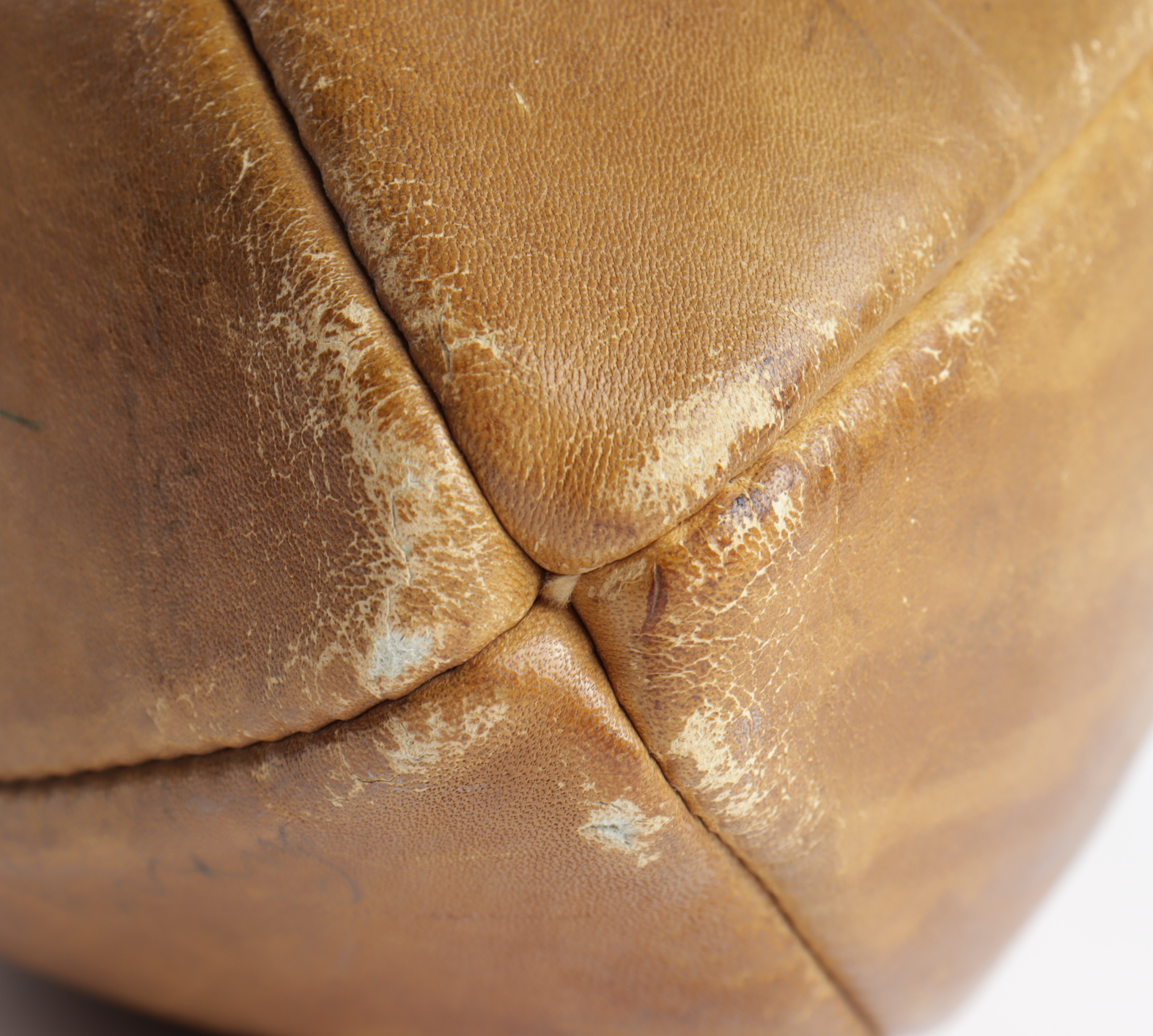 1960 Broncos American Football League Football Team-Signed by (43) with Johnny Hatley, George Herring, Bill Yelverton, Dick Doyle, Ken Carpenter (Beckett LOA) (See Description) at PristineAuction.com 1960 Broncos American Football League Football Team-Signed by (43) with Johnny Hatley, George Herring, Bill Yelverton, Dick Doyle, Ken Carpenter (Beckett LOA) (See Description) at PristineAuction.com