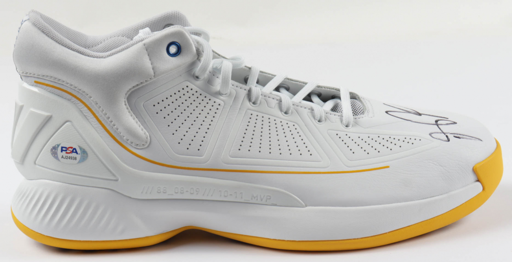 derrick rose signed shoes