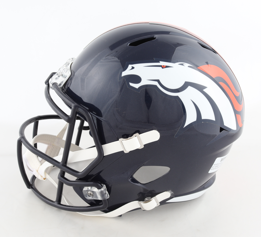 Javonte Williams Signed Broncos Full-Size Speed Helmet (Beckett Hologram) at PristineAuction.com Javonte Williams Signed Broncos Full-Size Speed Helmet (Beckett Hologram) at PristineAuction.com