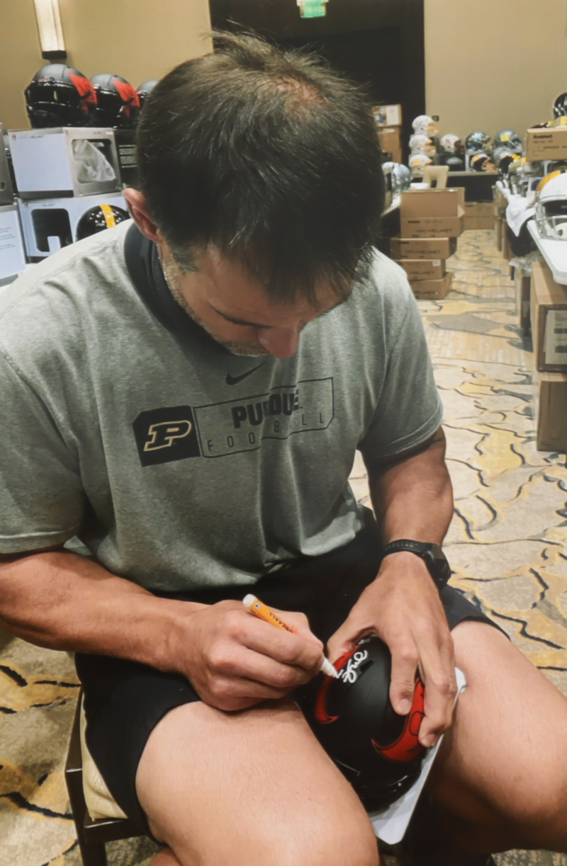 Mike Alstott Signed Buccaneers Eclipse Alternate Speed Mini-Helmet (Beckett COA) at PristineAuction.com Mike Alstott Signed Buccaneers Eclipse Alternate Speed Mini-Helmet (Beckett COA) at PristineAuction.com